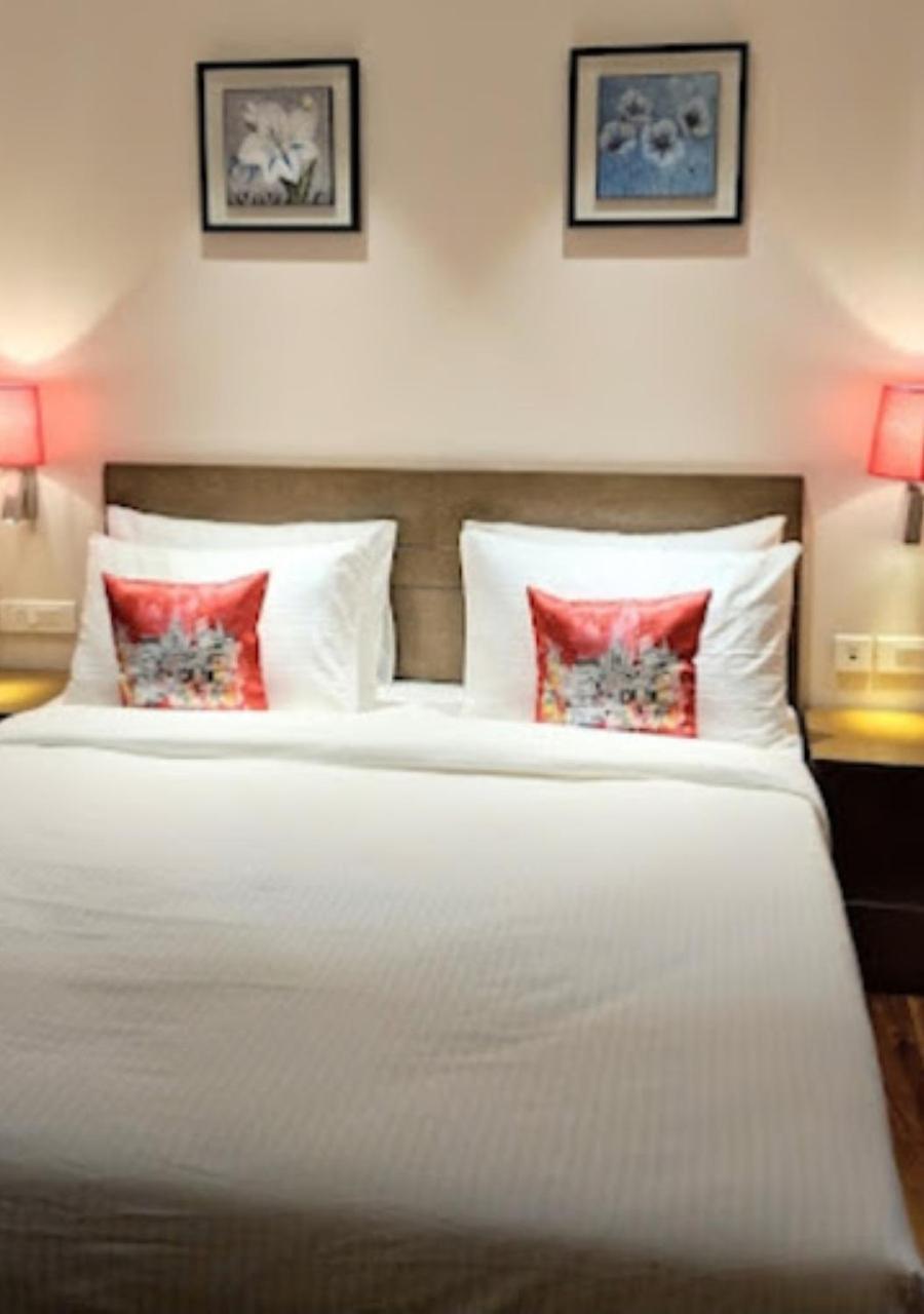 Hotel Le Lotus Grand Kakarmatha エクステリア 写真