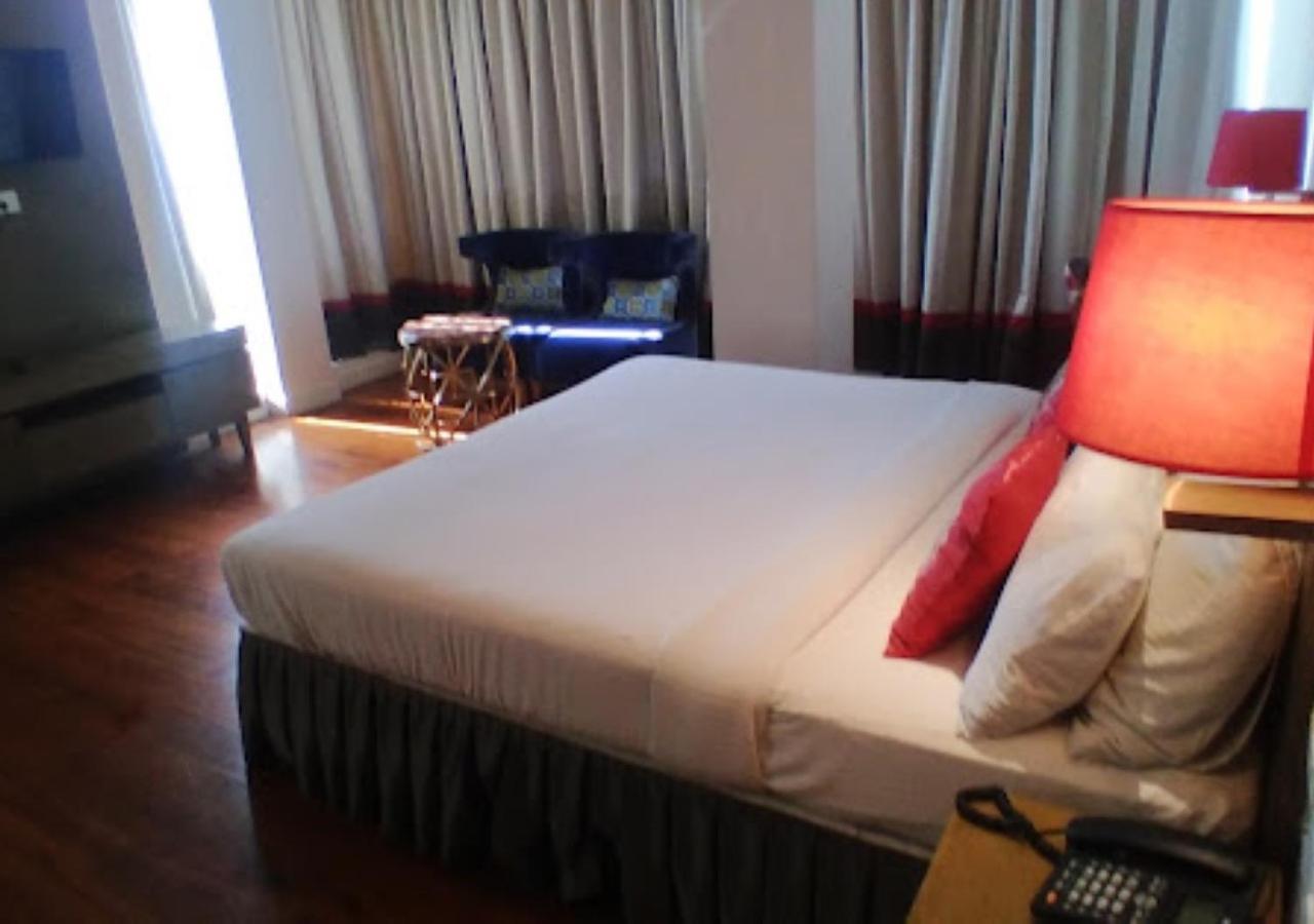 Hotel Le Lotus Grand Kakarmatha エクステリア 写真