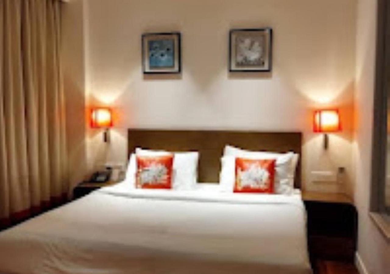 Hotel Le Lotus Grand Kakarmatha エクステリア 写真