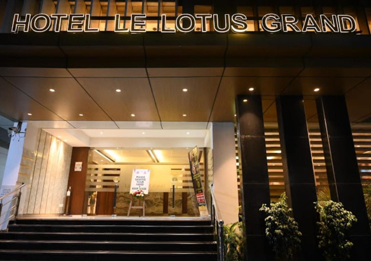 Hotel Le Lotus Grand Kakarmatha エクステリア 写真