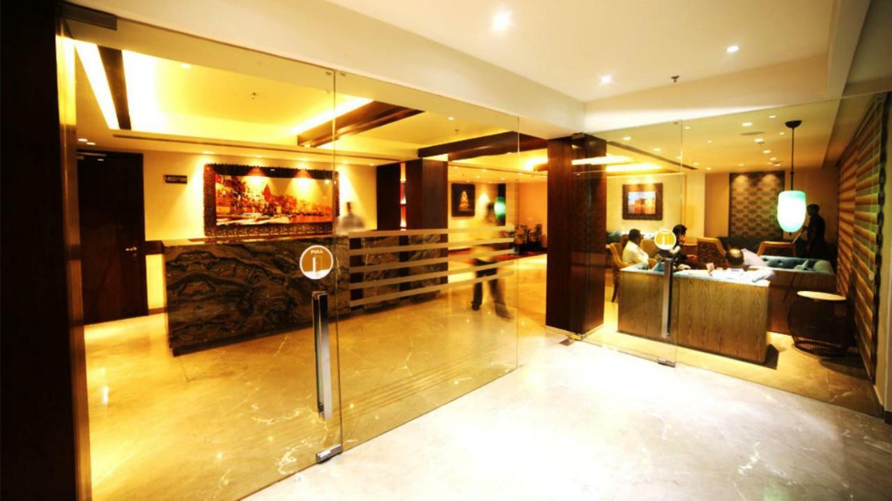 Hotel Le Lotus Grand Kakarmatha エクステリア 写真