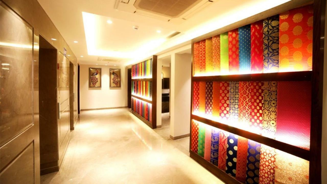 Hotel Le Lotus Grand Kakarmatha エクステリア 写真