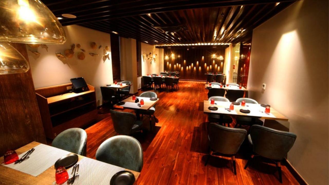 Hotel Le Lotus Grand Kakarmatha エクステリア 写真