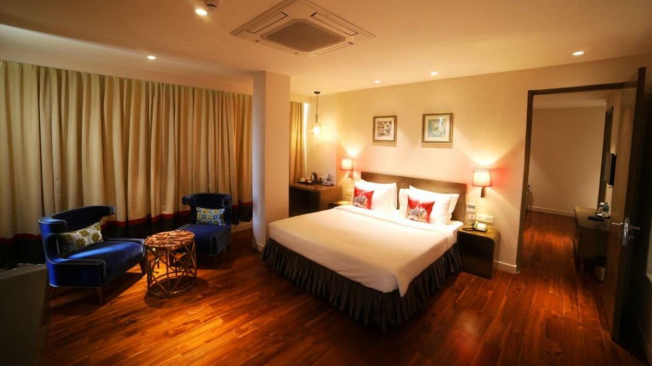 Hotel Le Lotus Grand Kakarmatha エクステリア 写真